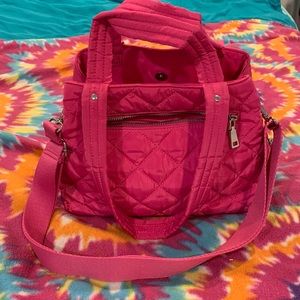 Beautiful shoulder bag 3 sets of straps tons of pockets microfiber lightweight